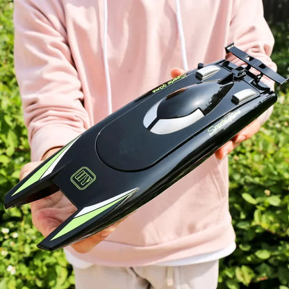 2.4G RC High Speed Racing Boat. Waterproof with Double Motor Professional Speedboat. Toy Gift for kids & boys