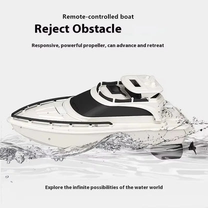 Remote Control Boats Can Be Launched To Simulate High-Speed Speedboats. Electric Steamboats. Water Park Toys for Outdoor