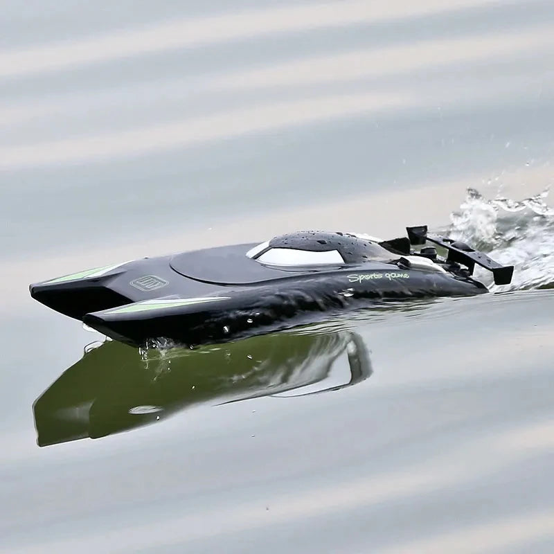 2.4G RC High Speed Racing Boat. Waterproof with Double Motor Professional Speedboat. Toy Gift for kids & boys