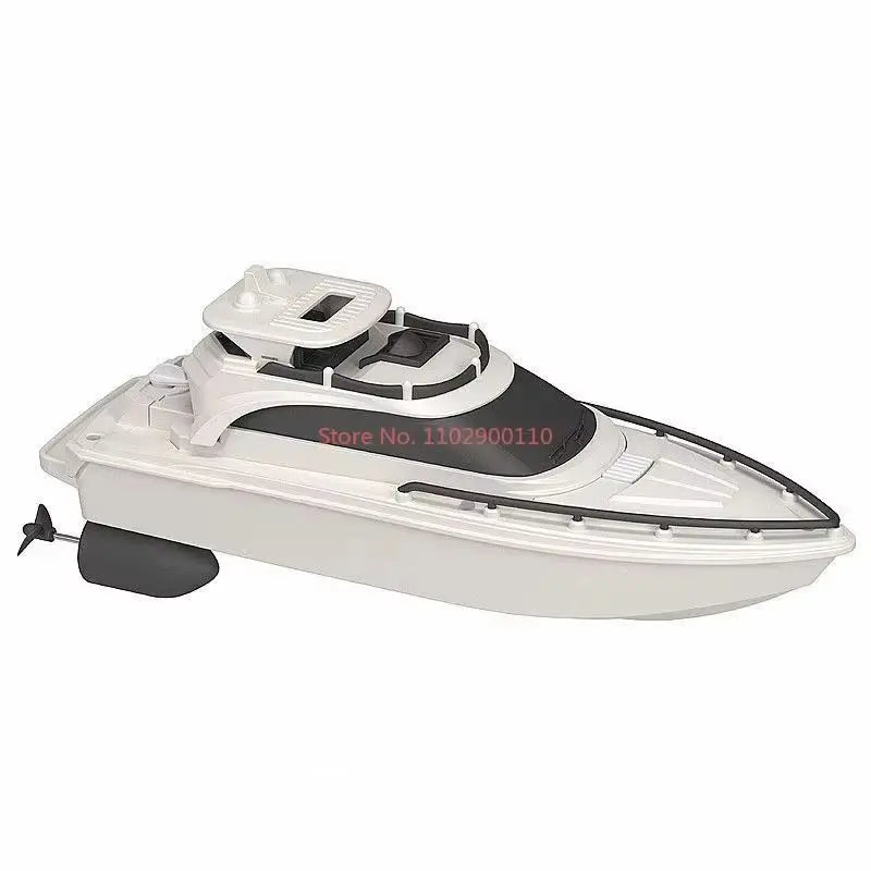 Remote Control Boats Can Be Launched To Simulate High-Speed Speedboats. Electric Steamboats. Water Park Toys for Outdoor